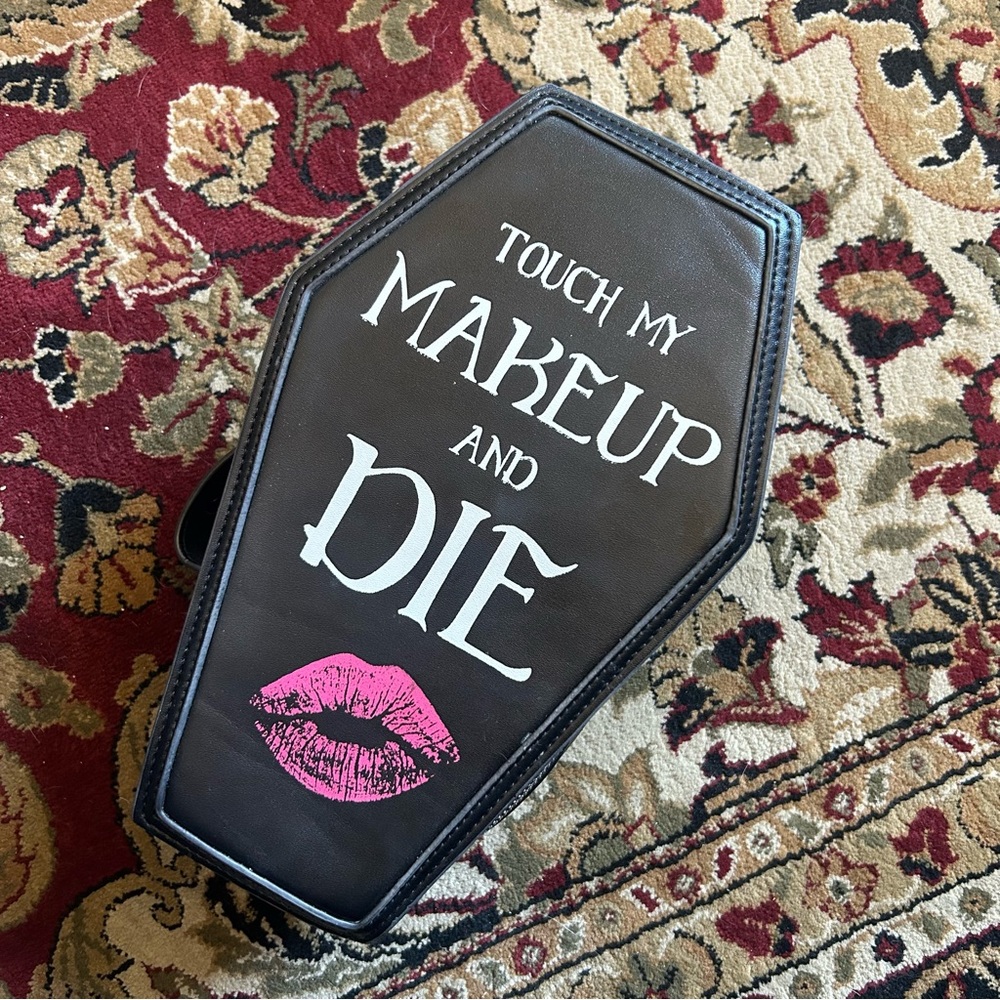 Current Mood Touch My Makeup and Die makeup traveling case